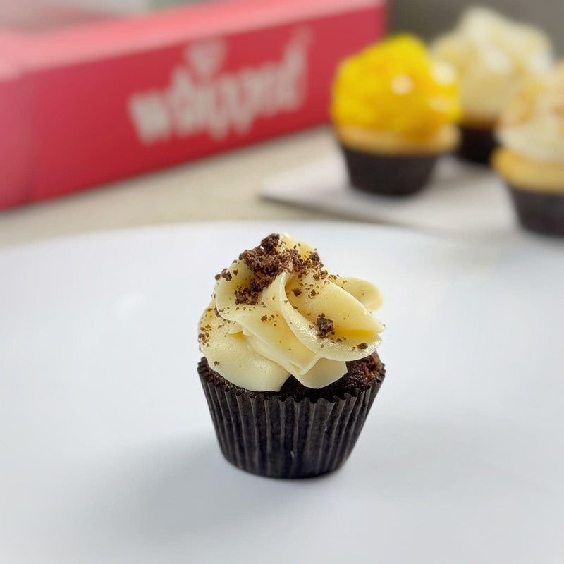 Chocolate Oreo frosted mini cupcake (6Pcs)