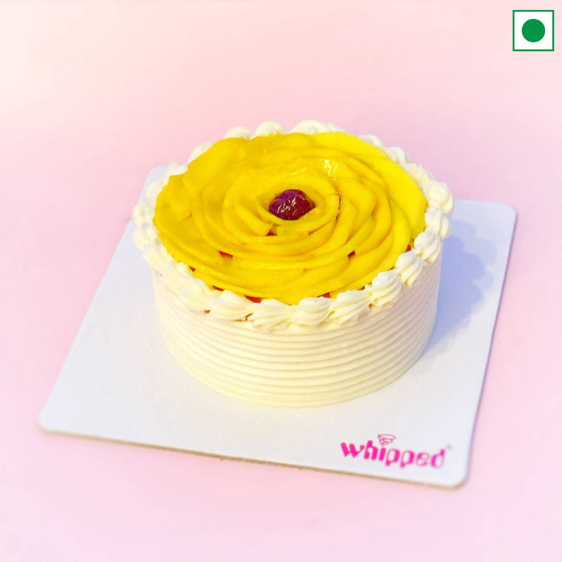 Fresh Mango & Strawberry Cake