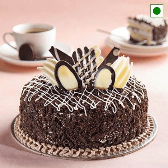 Oreo Cookie & Cream Cake
